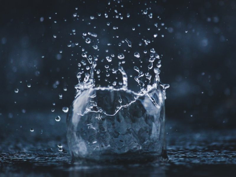 photo-1533167649158-6d508895b680